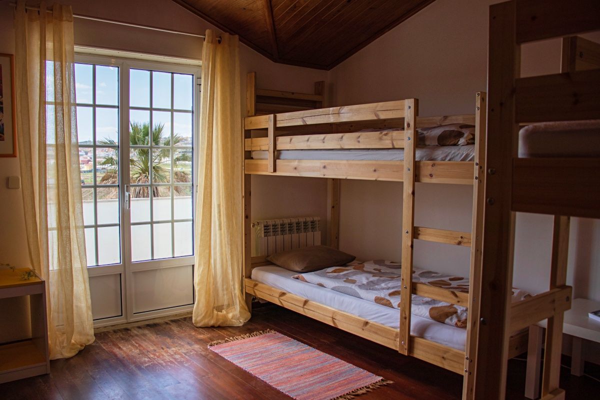 Surf Camp Portugal - shared room surfhouse